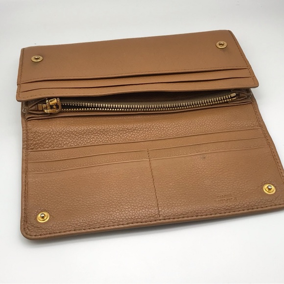EUC PRADA LOGO TAN LONG LEATHER WALLET - Picture 5 of 16